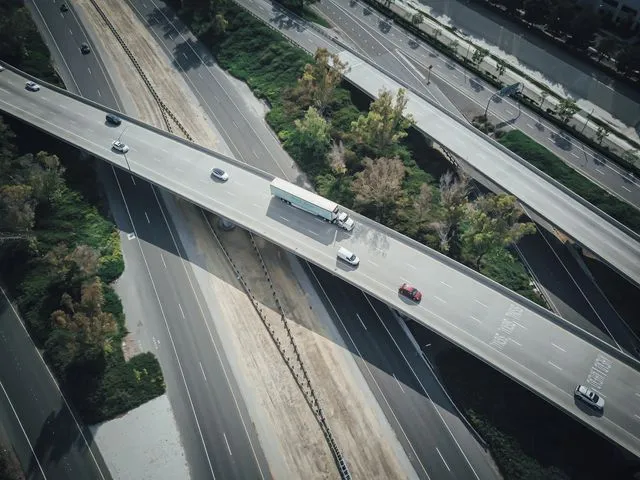 Florida Left Lane Laws featured image