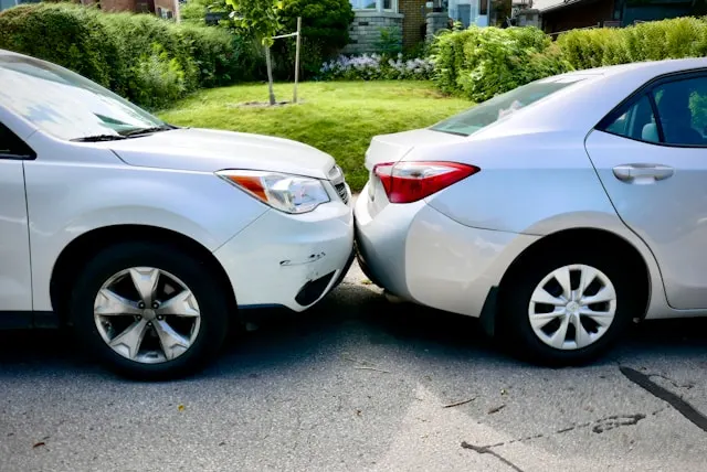 How Do You Exchange Insurance Information After a Crash? featured image