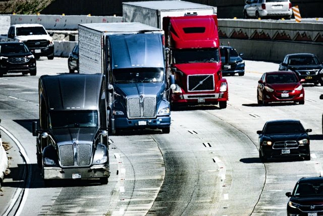 Who Is Liable for a Fatal Truck Accident in Florida? featured image